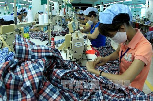 Dong Nai: Many workers seeking unemployment insurance